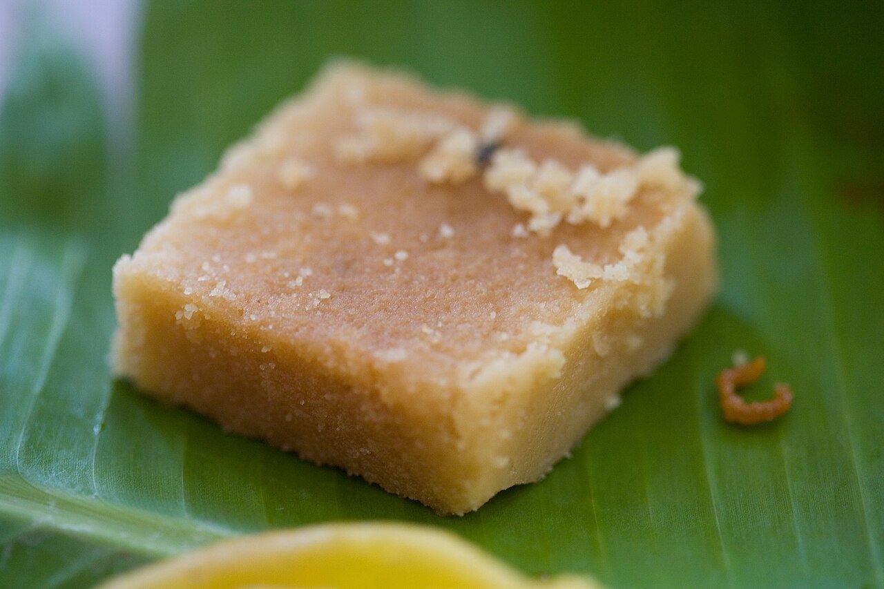 Authentic Mysore Pak Recipe & Story: The Royal Ghee Confection Invented in Amba Vilas Palace (Step-by-Step Guide)