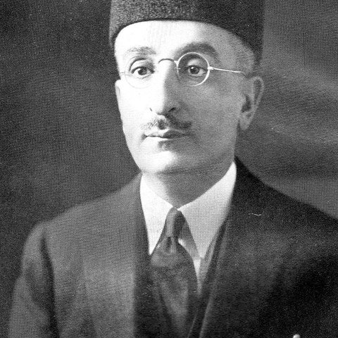 Mirza Ismail