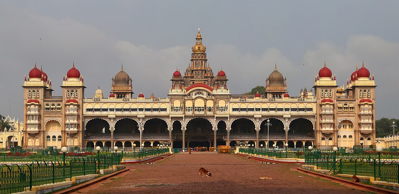Mysore Palace (Amba Vilas): Timings, Ticket Prices, Light Show Schedule & History (2026 Guide)