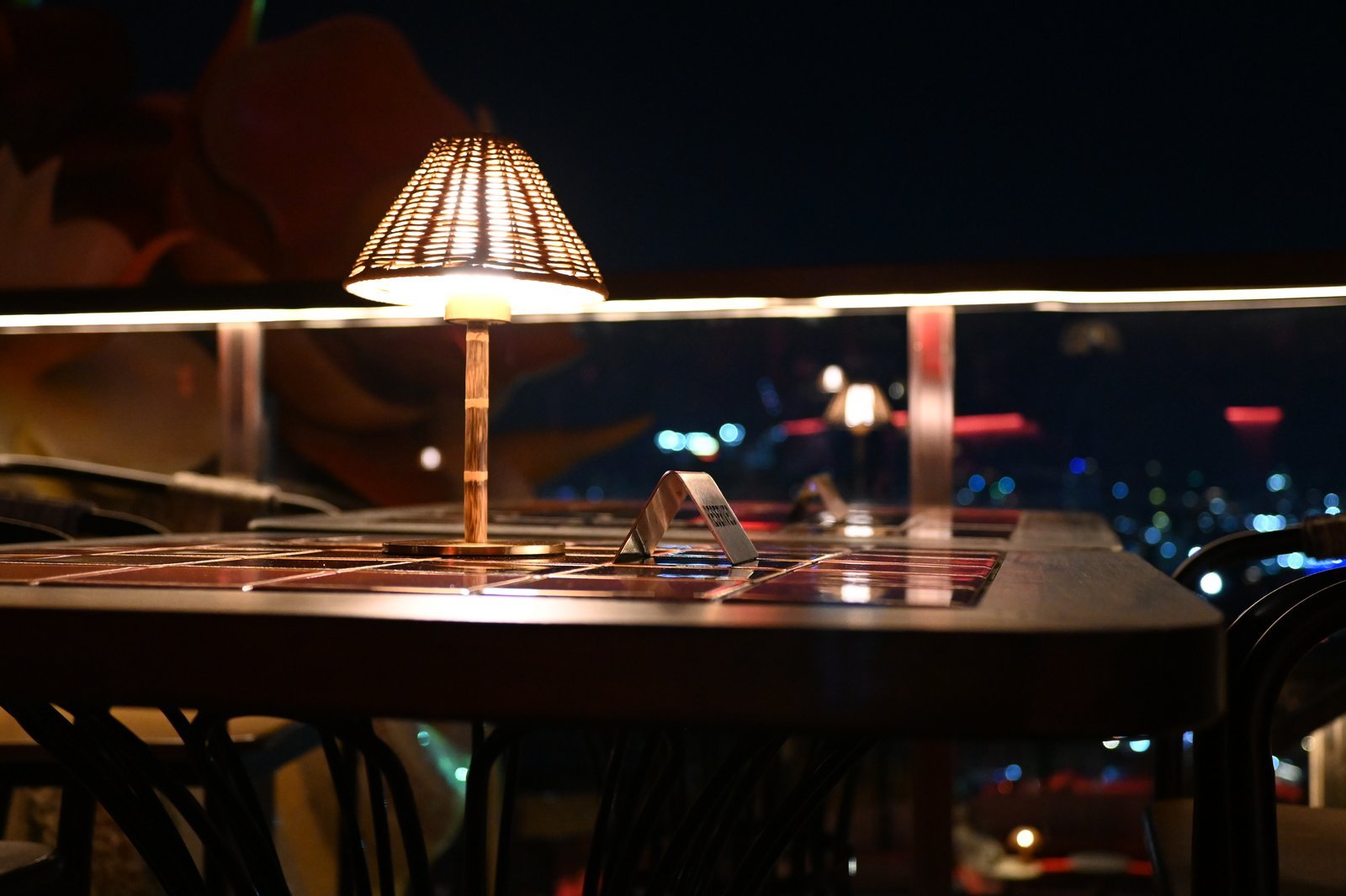 Best Microbreweries, Pubs & Craft Beer in Mysore (2026 Guide): Pelican Pub, The Barge, Bopeng & Rooftop Nightlife Directory
