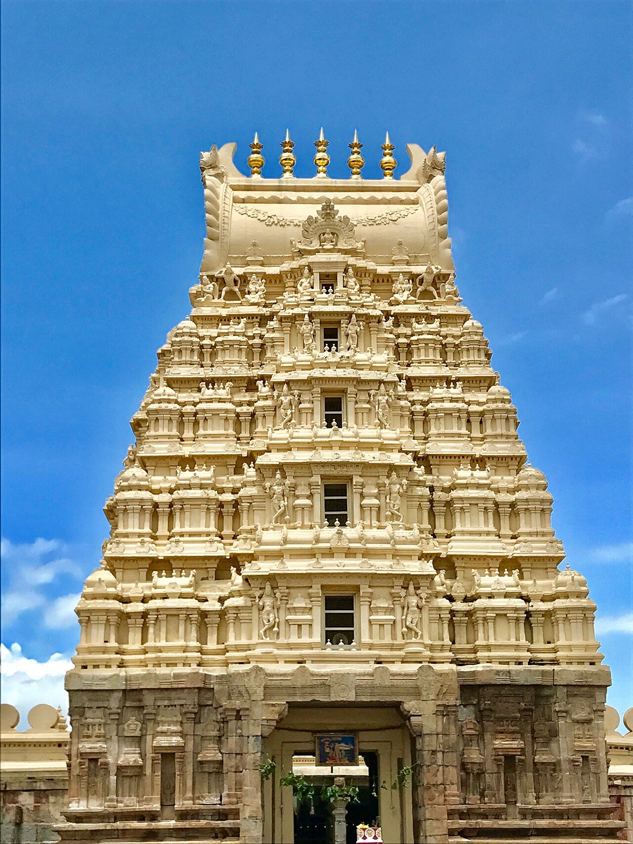 Srirangapatna Island Fortress and Sri Ranganathaswamy Temple Gopuram